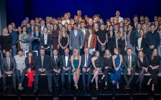 Zdjęcie grupowe - gala sportu Akademickiego PŁ